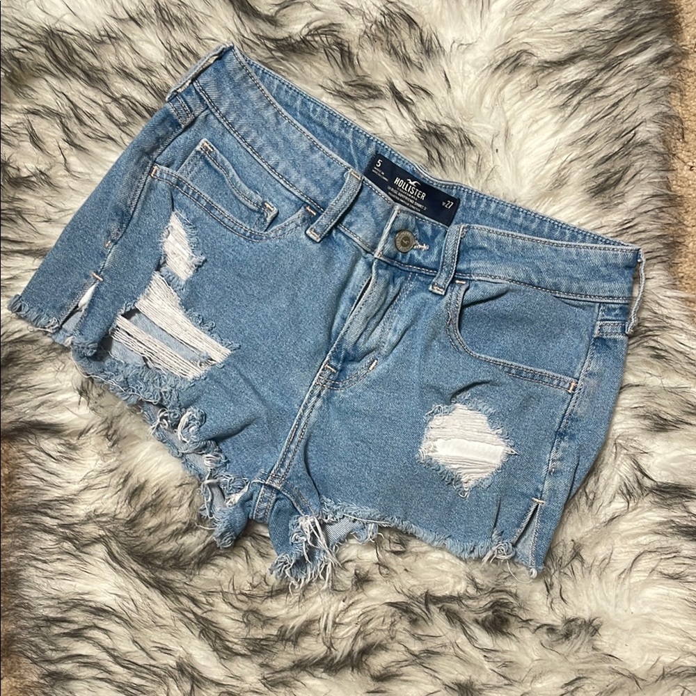 Hollister Women's low rise boyfriend denim short